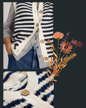 Load image into Gallery viewer, Knit vest with buttons