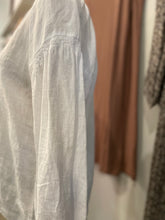 Load image into Gallery viewer, White Linen Top with Sleeve Detail