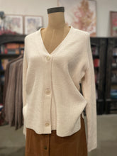 Load image into Gallery viewer, Classic Cream Cardi